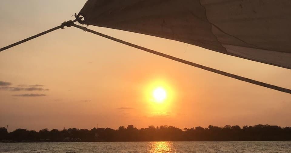 Sunset Sailing on Bacalar Lagoon with Veleando Ando Bacalar