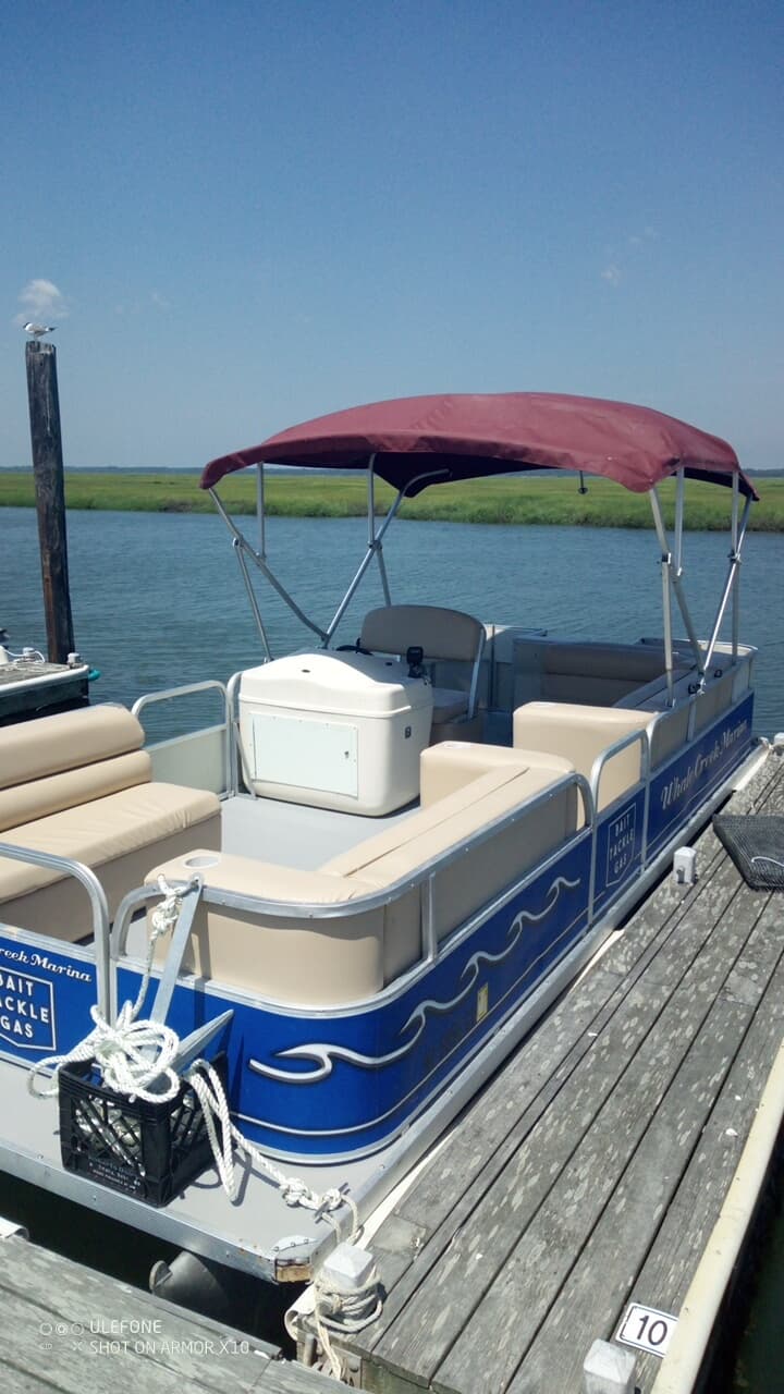 Relaxing 21.6' Pontoon Adventure in Sea Isle City, NJ