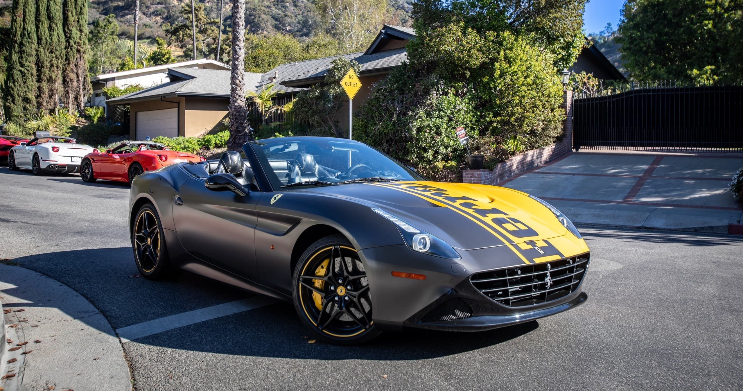 50-Minute Ferrari California T Experience on San Francisco's Embarcadero photo 1