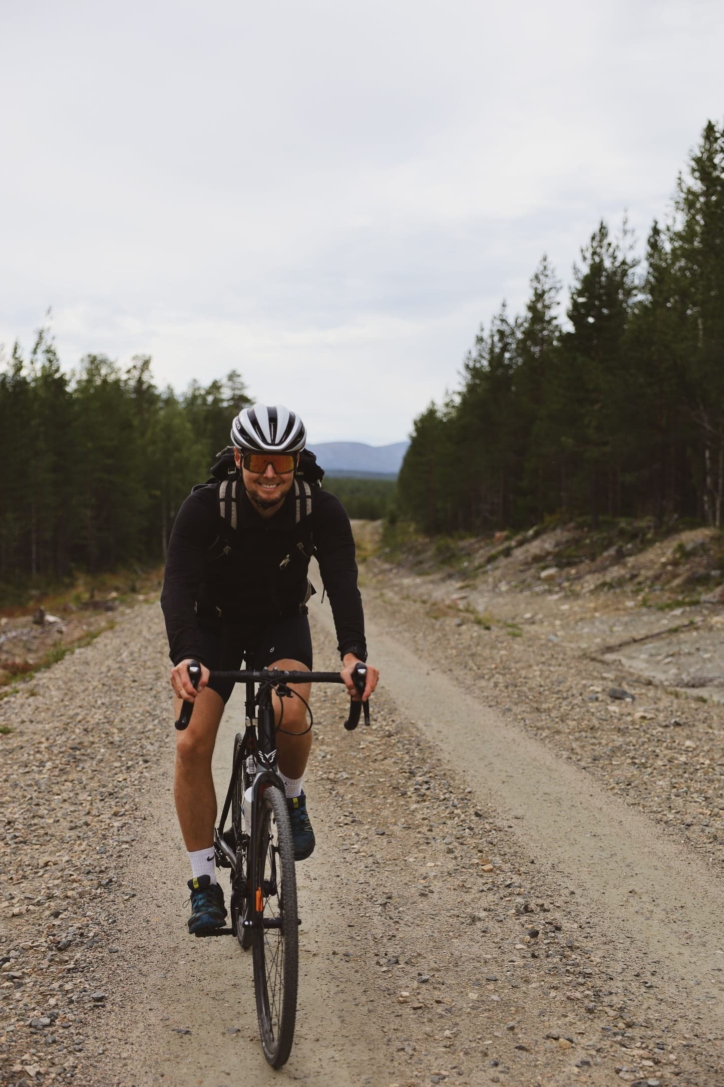 Gravel Bike Trip to Pallas-Yllästunturi: Remote Fells, Red Sand Beach & Lapland Wilderness