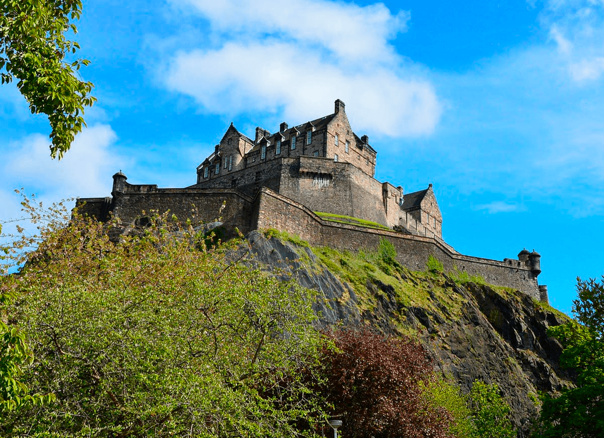 Land Adventures in Edinburgh with Wee Scottish Tours