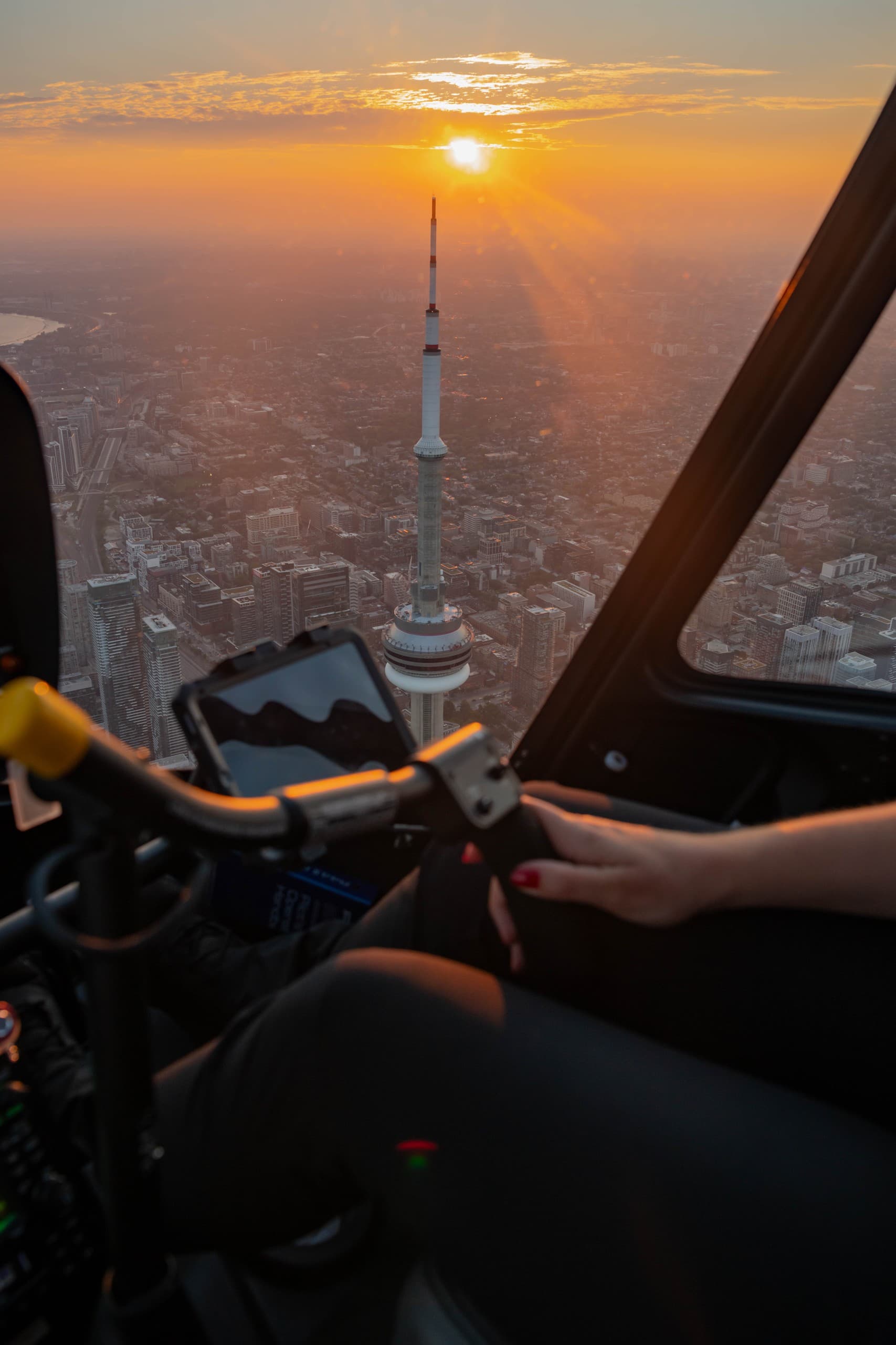 8-Minute Helicopter Tour Over Toronto: Lake Shore to Bloor at 2,000 Feet photo 1