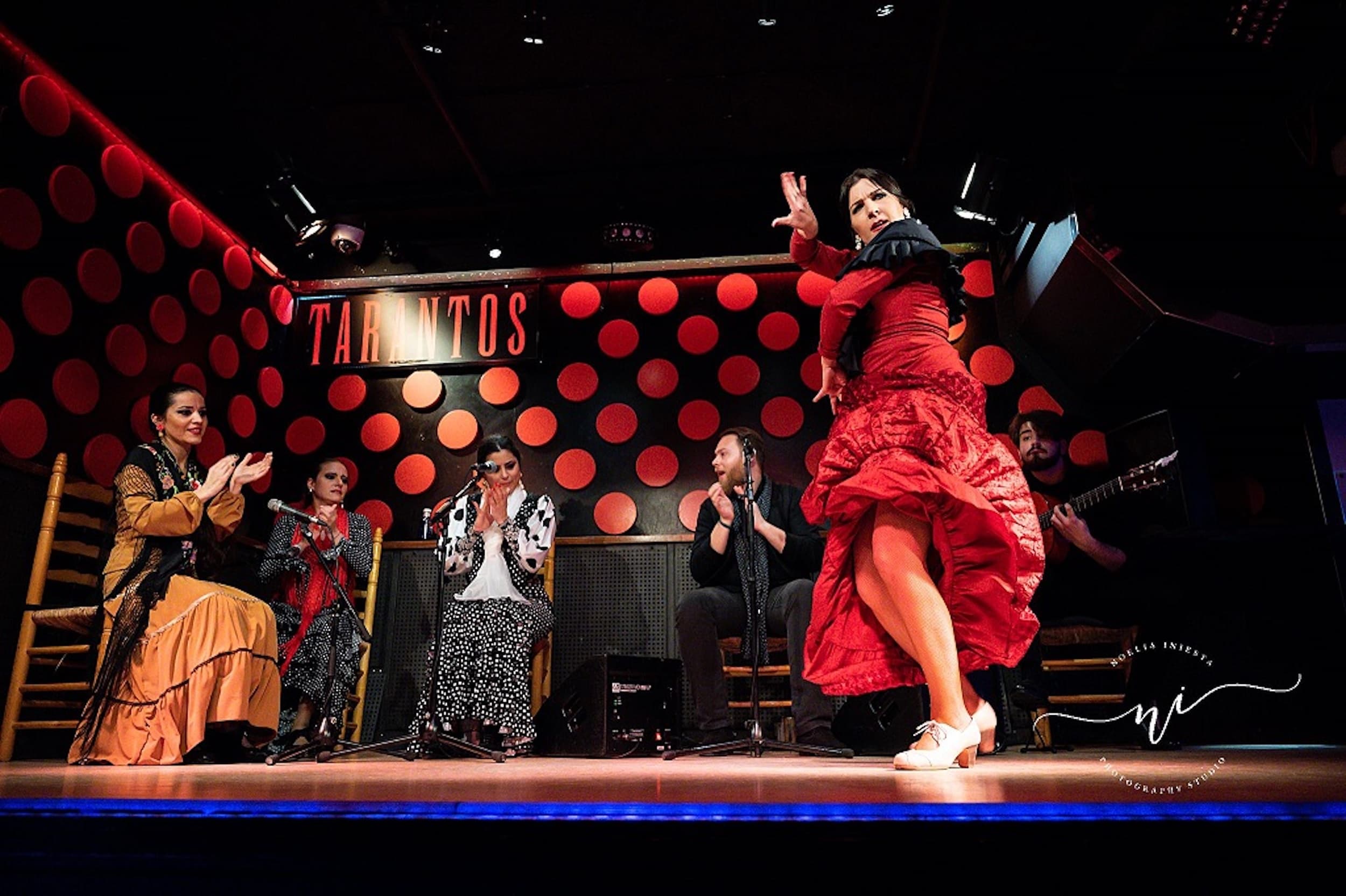 Barcelona Gothic Quarter Tour & Flamenco with The Touring Pandas