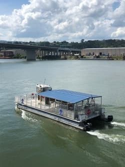 Sightseeing Cruise with The Southern Belle Riverboat in Chattanooga