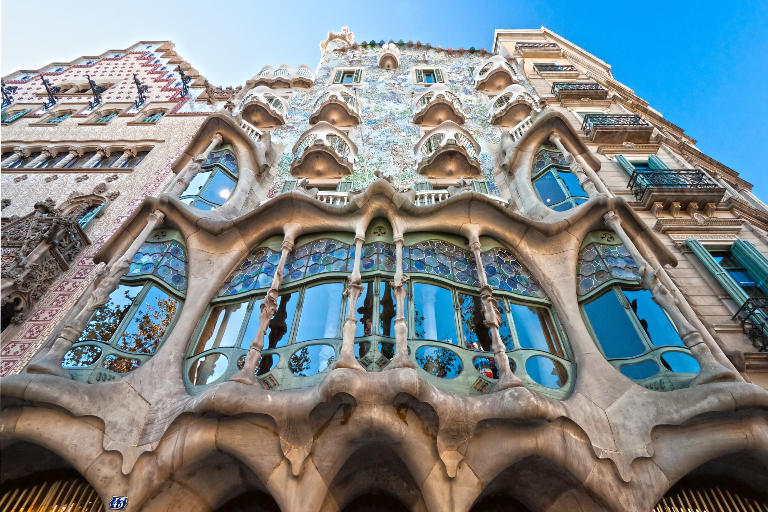 Decode Gaudí in Two Hours: Barcelona Oh My Gaudí Walking Tour