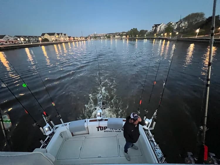 Great Lakes Fishing with Top Notch Sportfishing Charters