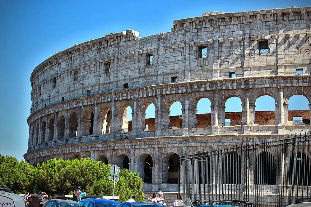 Inside Rome’s Colosseum, Forum & Palatine Hill: Small-Group Guided Walk