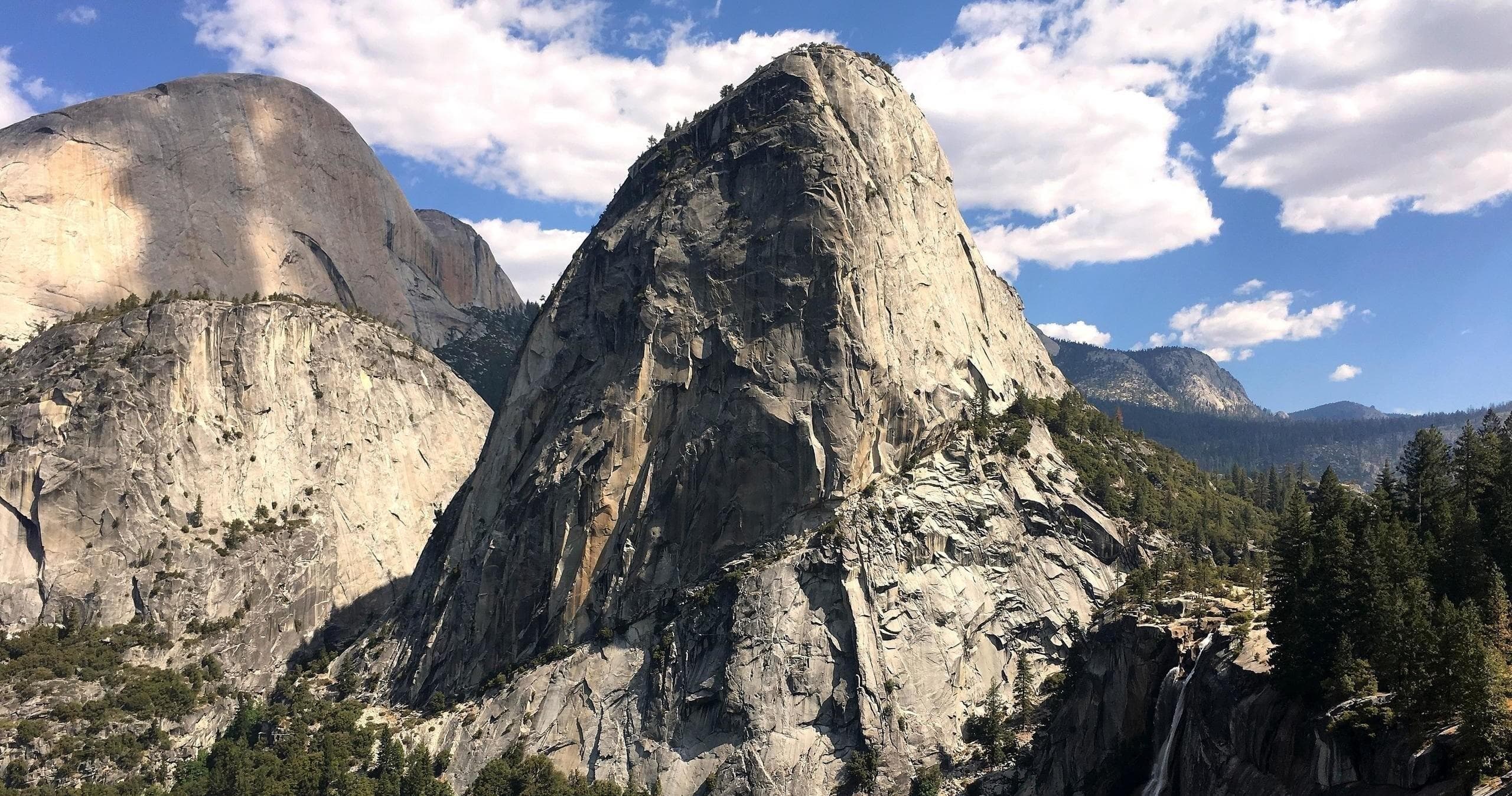 Yosemite Flight Tours fleet