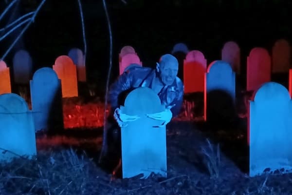 Nosferatus Auferstehung: Frankfurt Night Walk of Vampires in Ginnheimer Wäldchen