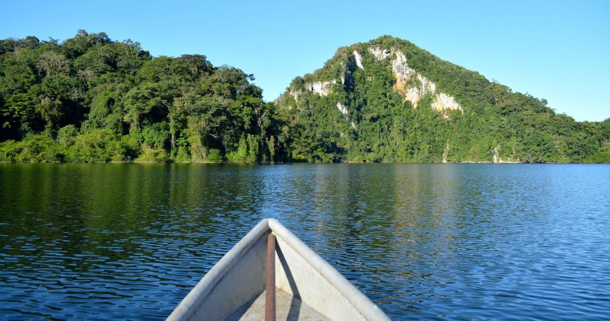 Wildlife & Waterfalls Adventure with EcoExperiencias Tour Operators