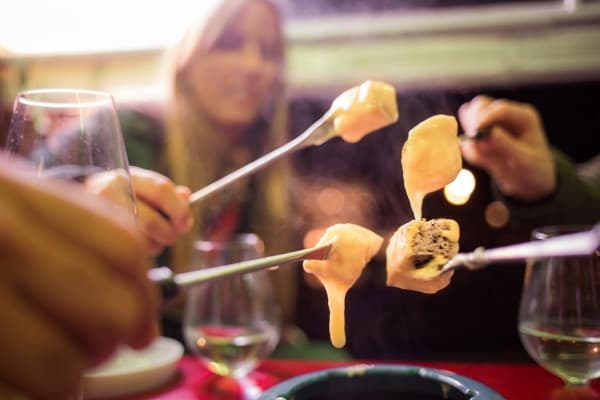 Urban Culinary & Sightseeing Tour with eTukTuk Zurich