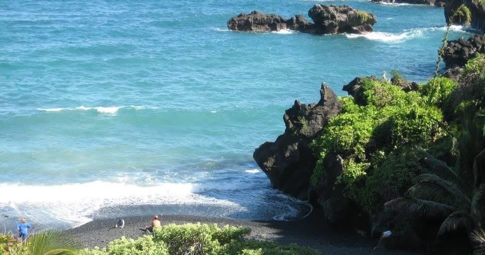 Half-Day Hana Tour with Sandy Cheeks Tours in Maui