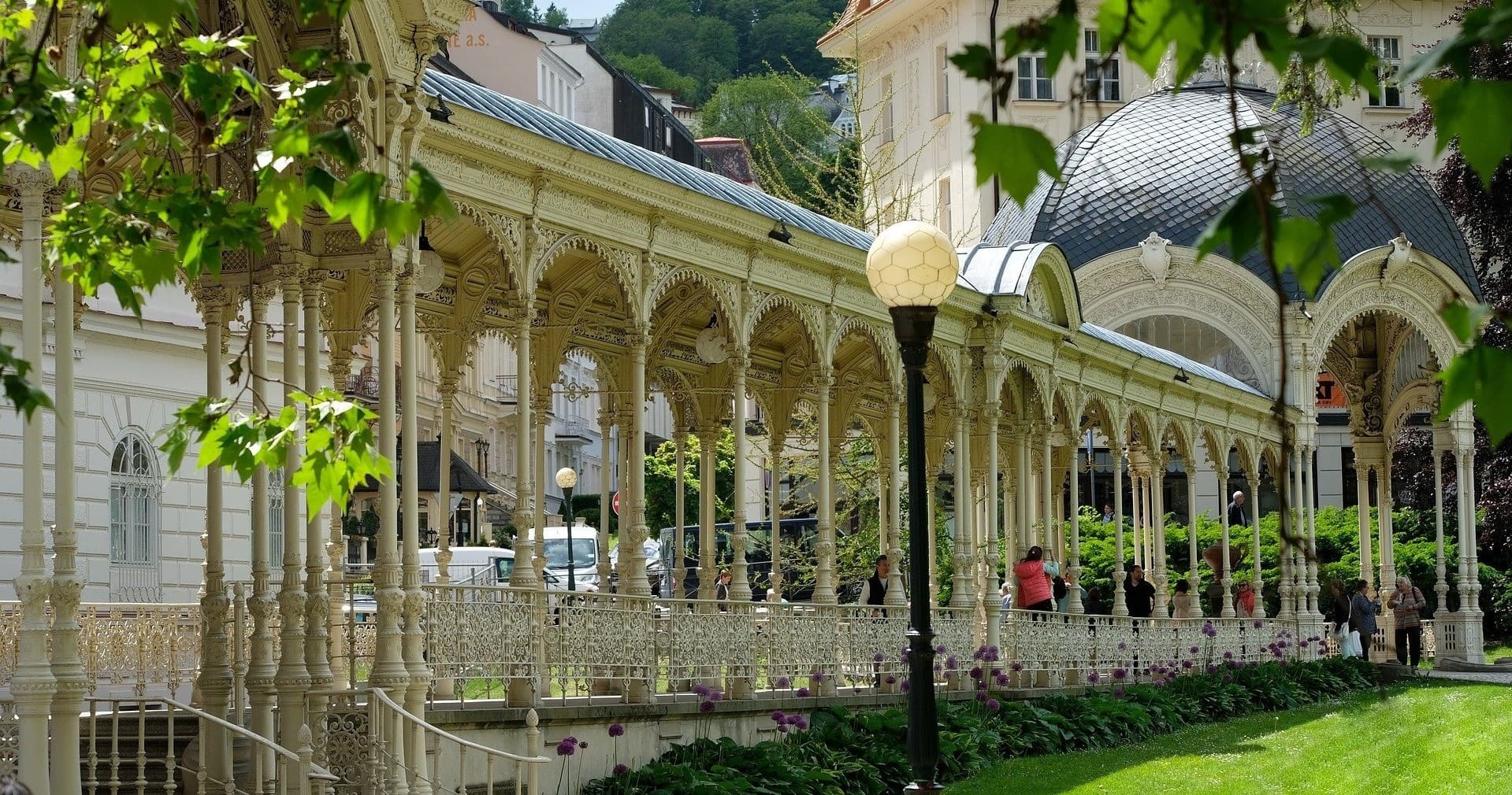 Cultural & Waterway Tour: Karlovy Vary and Loket - Ore Mountains