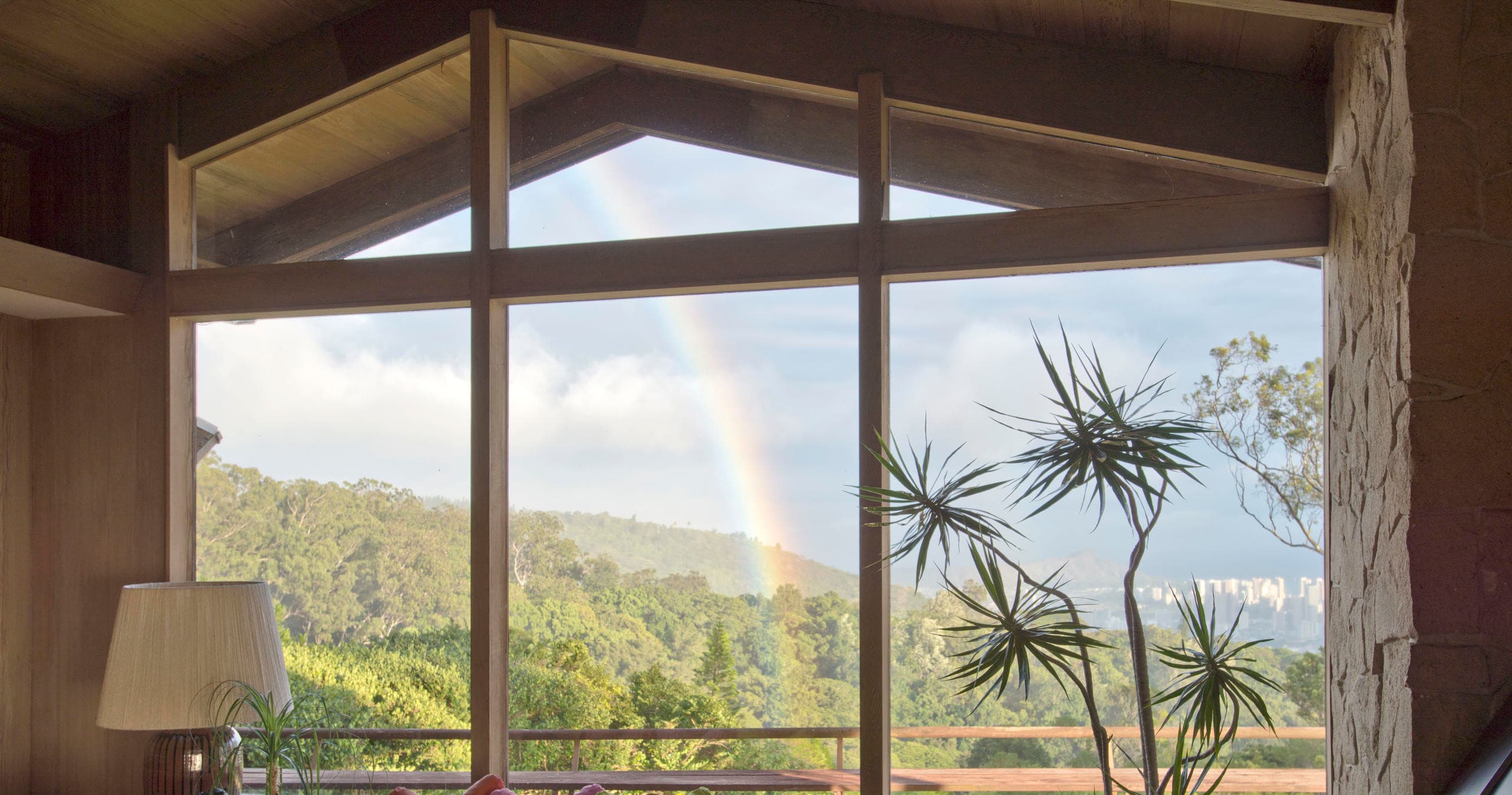Architectural Tour at Liljestrand House in Hawaii