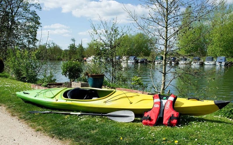 Seven-Day Boat Hire on the Thames with Thames Canoe Hire