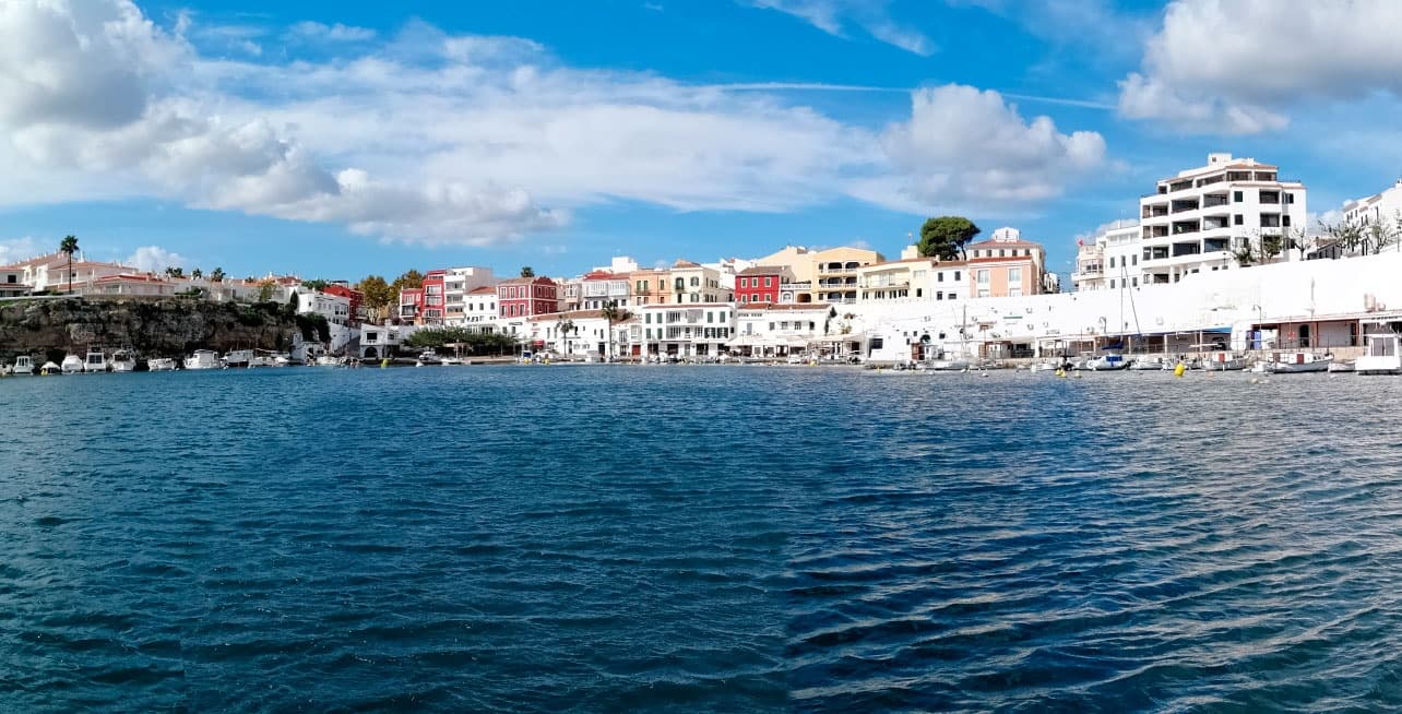 Water Taxi to Cales Fonts — 30-Minute Mahón Harbor Transfer to Es Castell