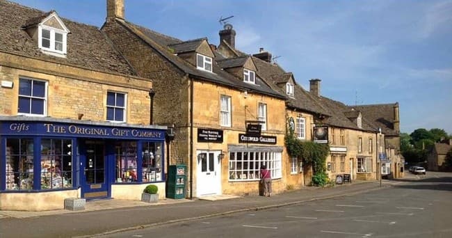 Seamless Cotswolds Transfers with London Minicab Service
