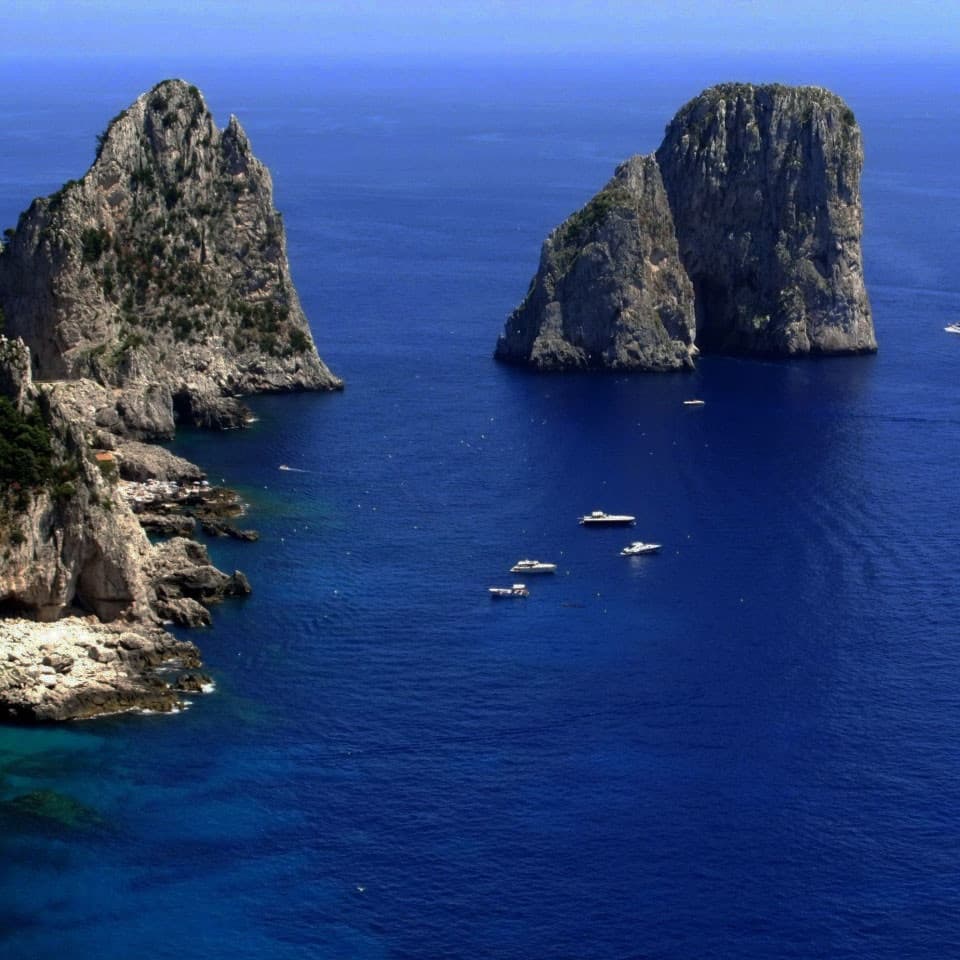 High-Speed Charter Boat Trips from Sorrento Coast