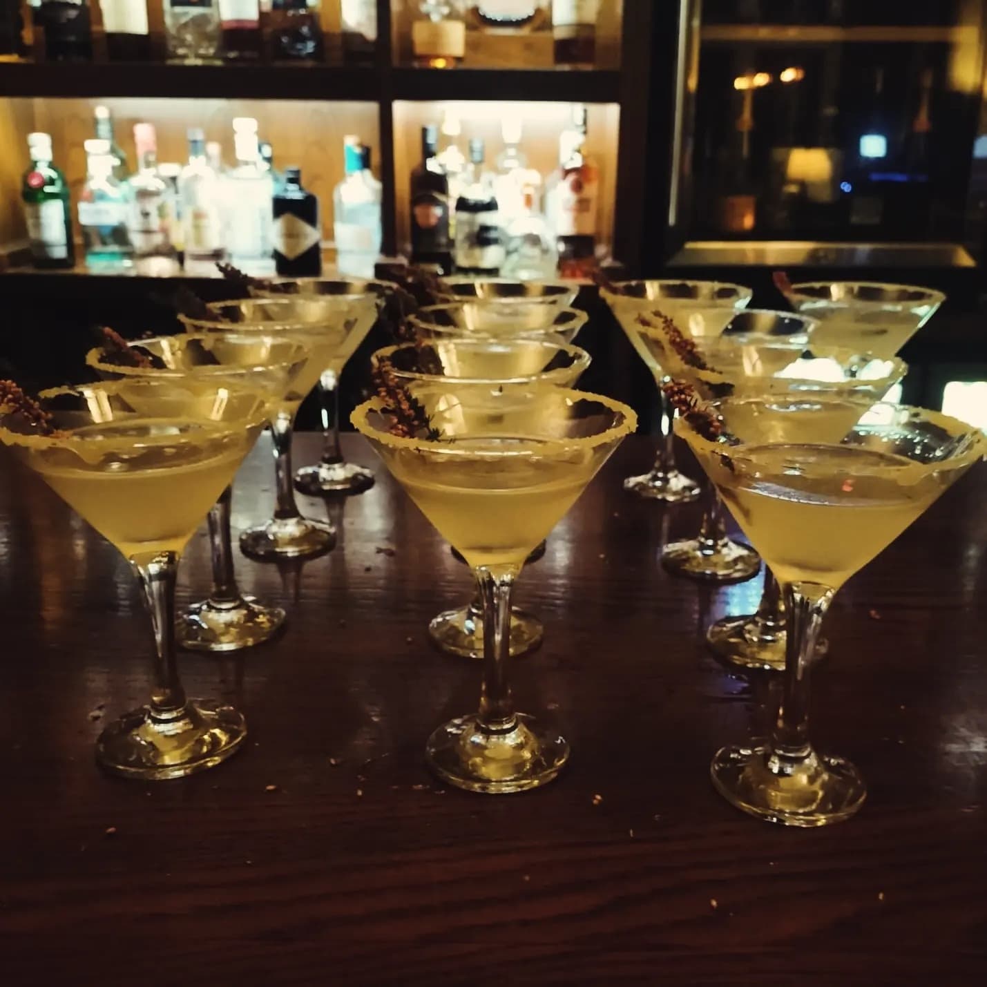 Water-Activities & Ooshka Bar: Scottish Gin Culture in the Heart of the City