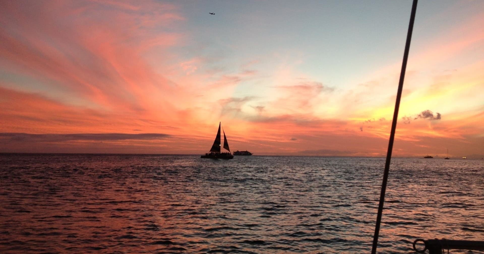 Sunset Sail in Honolulu: Manu Kai Harbor Catamaran Cruise and Green Flash Viewing photo 2