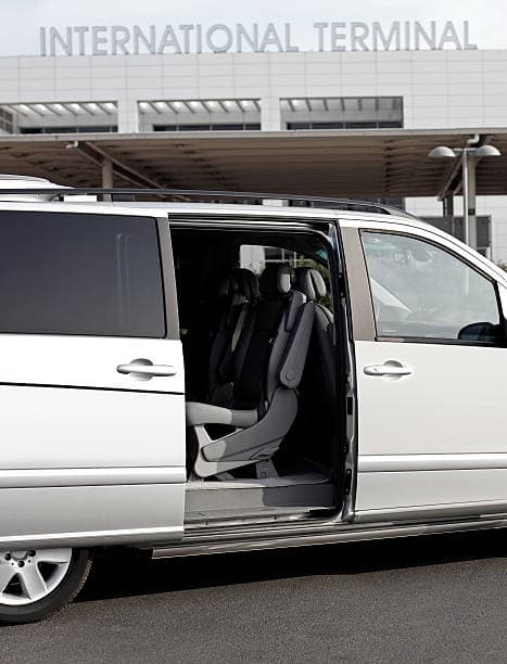 Seamless Private Transfers in Santa Cruz: Start Your Adventure Stress-Free