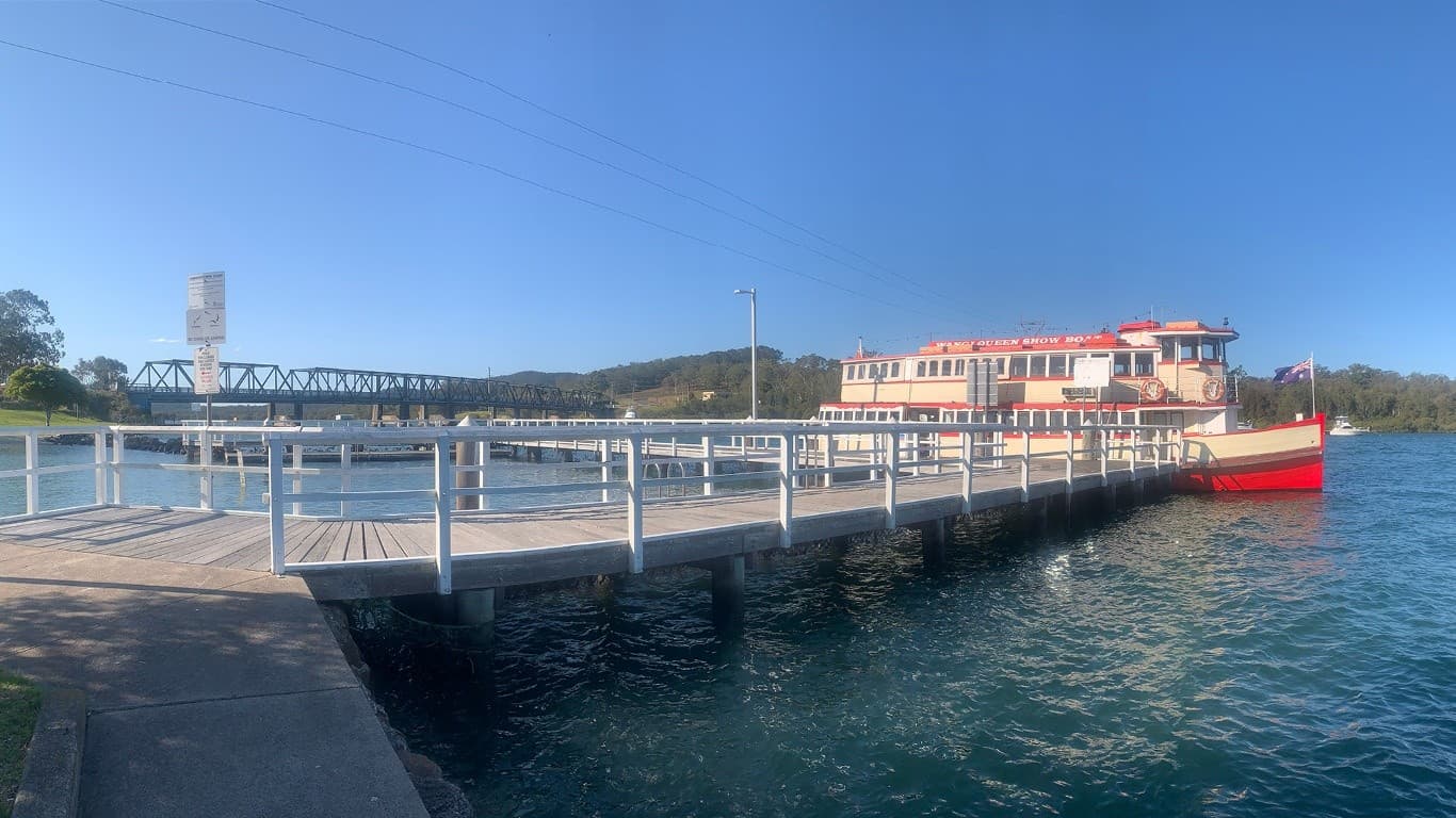 Wangi Queen Ferry to Karuah: Historic Oyster Cruise from Lemon Tree Passage