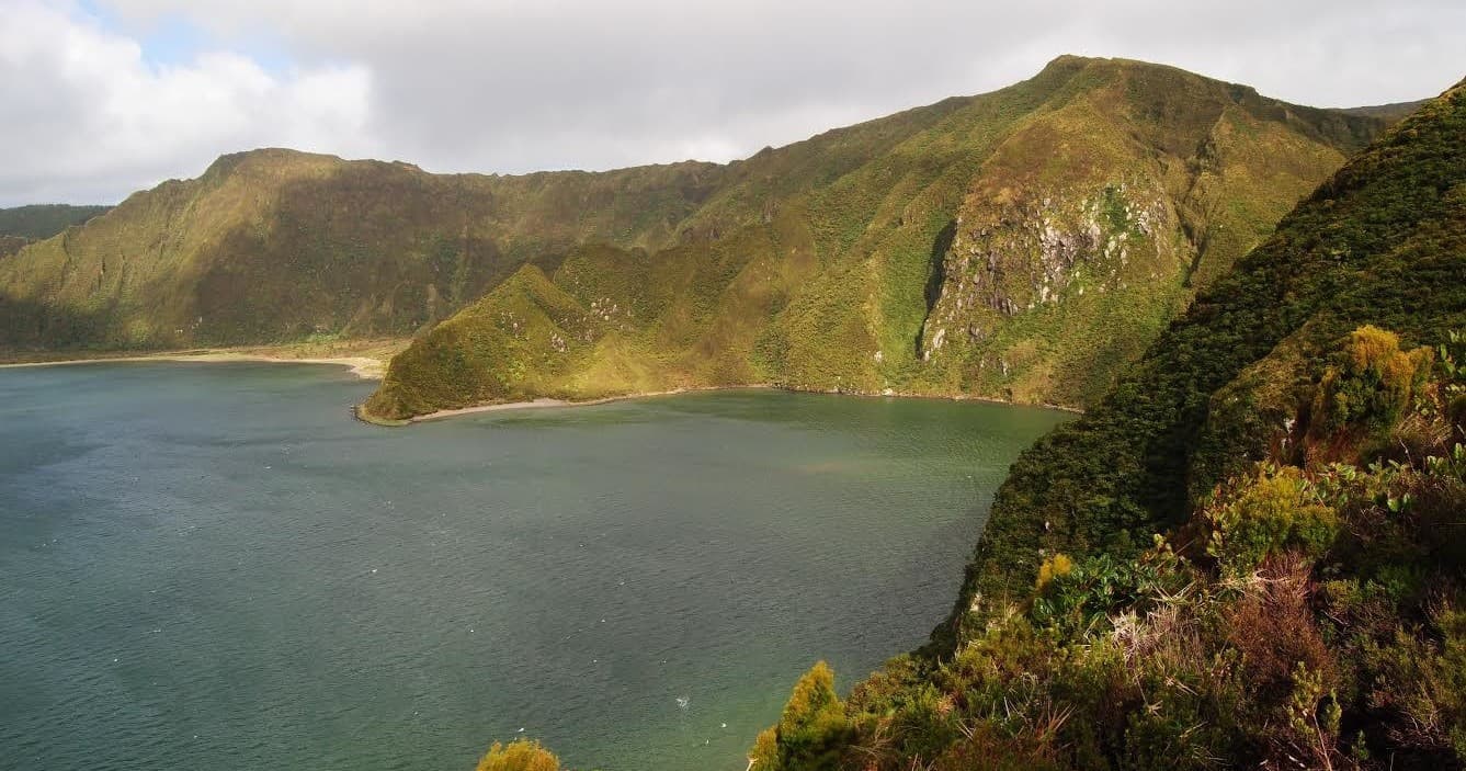 Ultimate Hiking Adventure from Praia to Lagoa do Fogo in the Azores