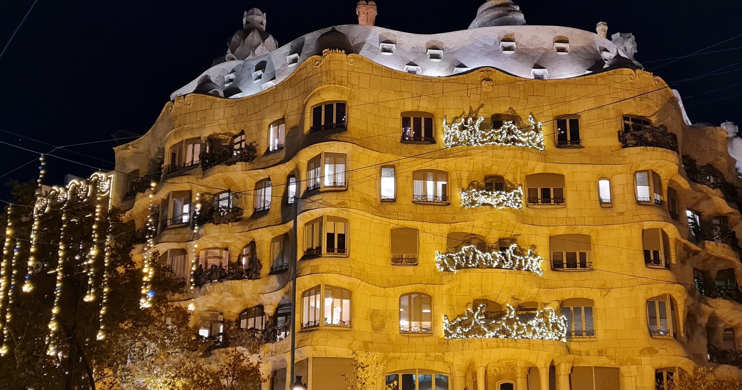 Tapas Walking Tour in Barcelona with In Out Barcelona