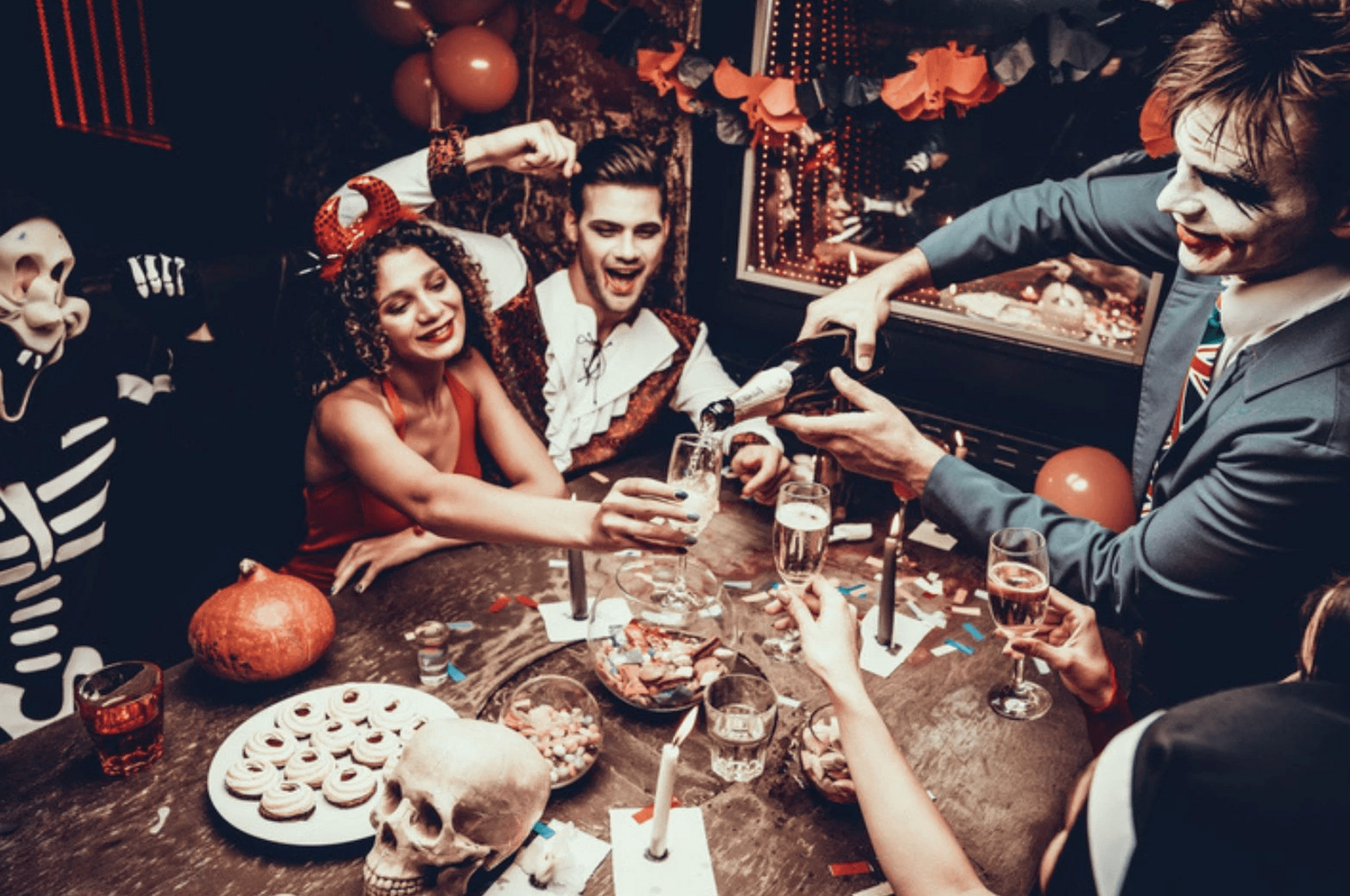 Halloween Bar Crawl with Los Angeles Epic Crawls