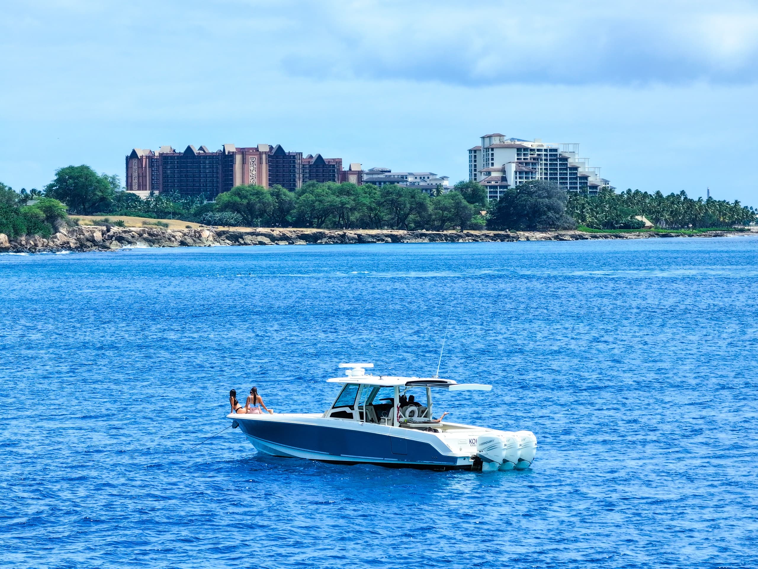 Ko Olina Luxury Private Charter by Hawaii Nautical