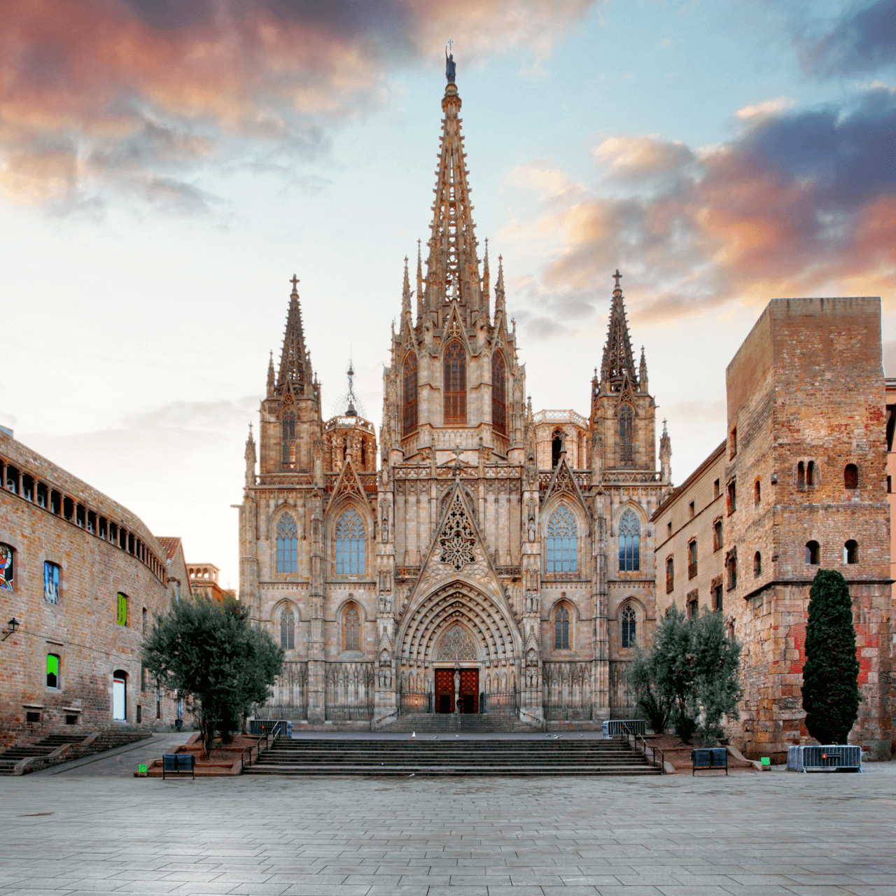 Walking Tour & Boat Ride in Barcelona’s Gothic Quarter