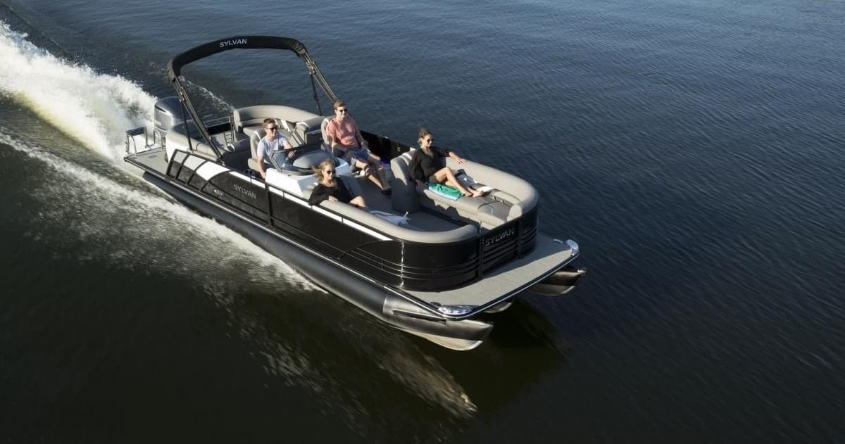 Sylvan Pontoon Cruises with Westlake Boat Rentals in Hardy, VA