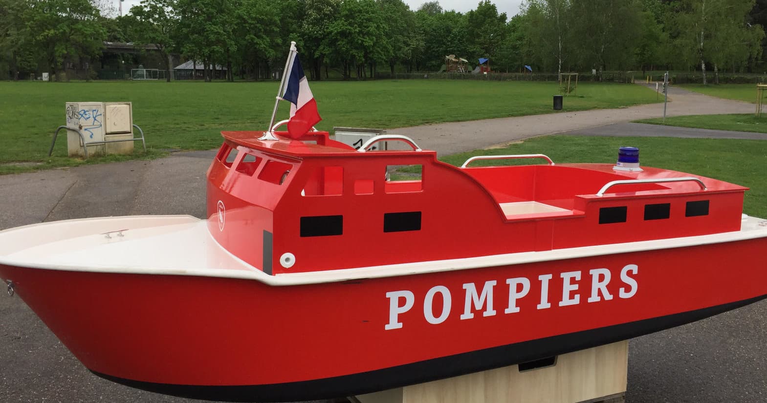 Water Activities: Saviboat Port Miniature Pompier Adventure