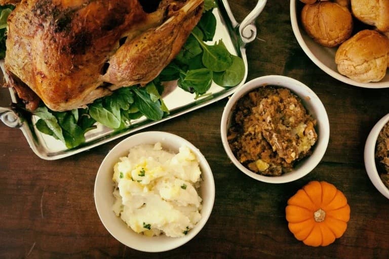 Lake George Thanksgiving Buffet: A Hearty Lakeside Holiday Feast