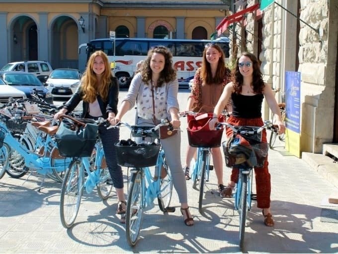 Land Adventures: Lucca Bike Tour with Local Guide