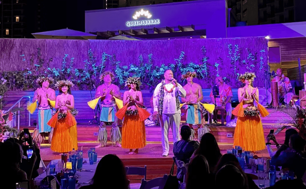 Paina Waikiki Luau: Authentic Hawaiian Experience in Honolulu