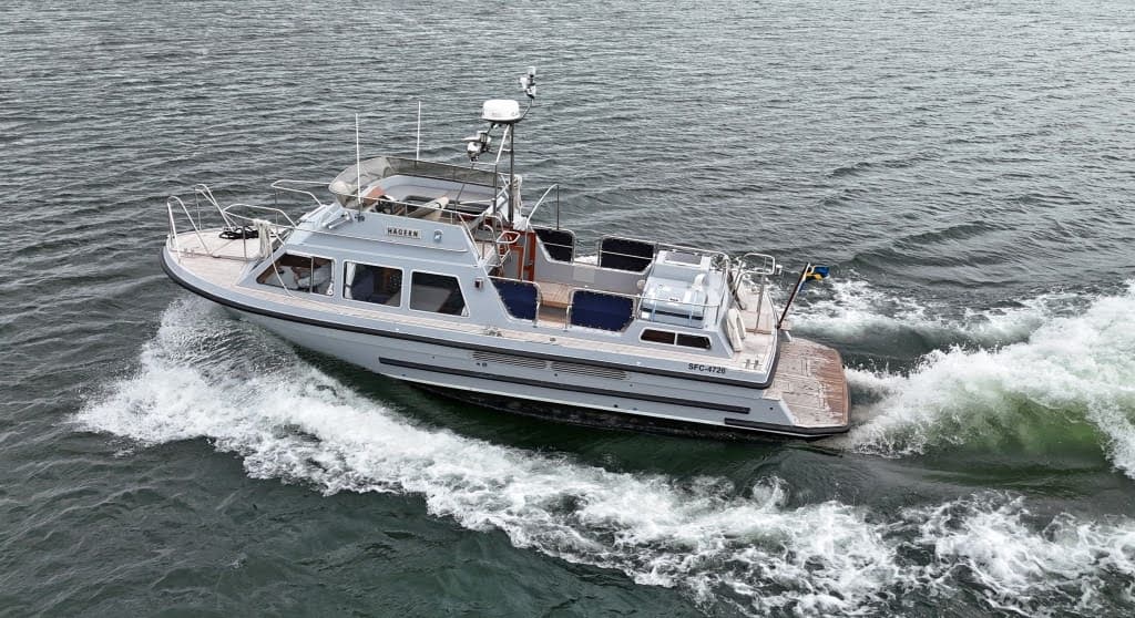 Cruise to a Wood-Fired Floating Sauna in the Stockholm Archipelago