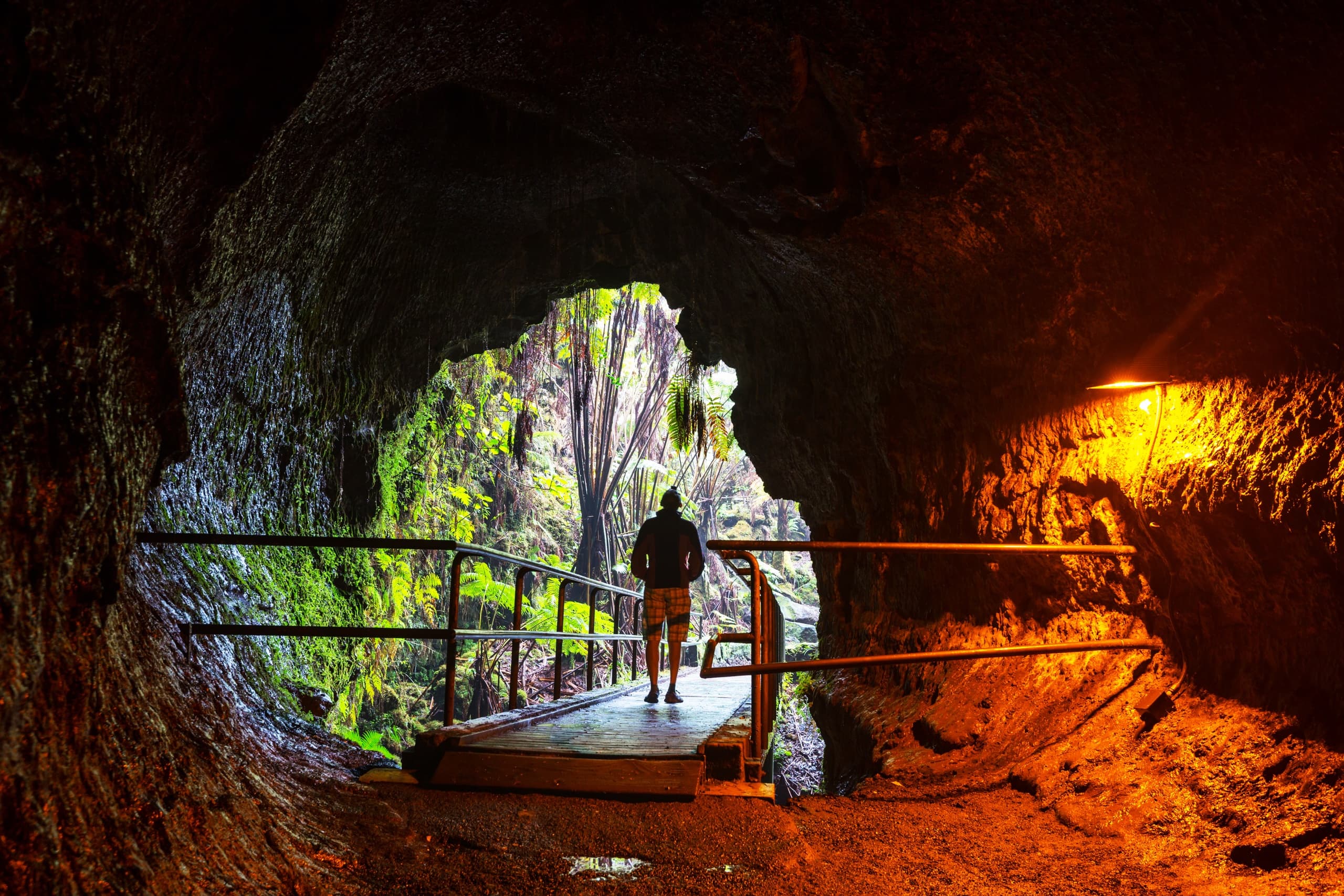 Overnight at Kīlauea: Ultimate Volcano Tour from Maui