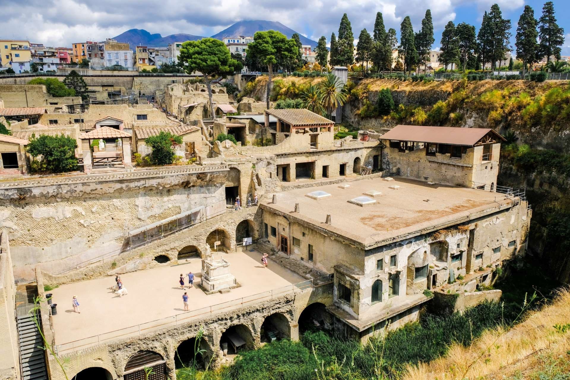 Small-Group Archaeological Tour of Ercolano — Skip-the-Line Guided Walk