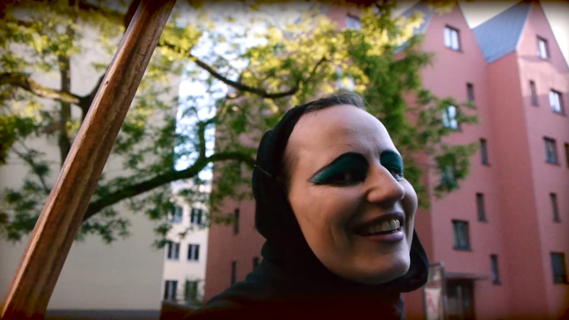 Witch Walk Through Frankfurt’s Old Town: Die Hexe aus der Klappergass photo 3