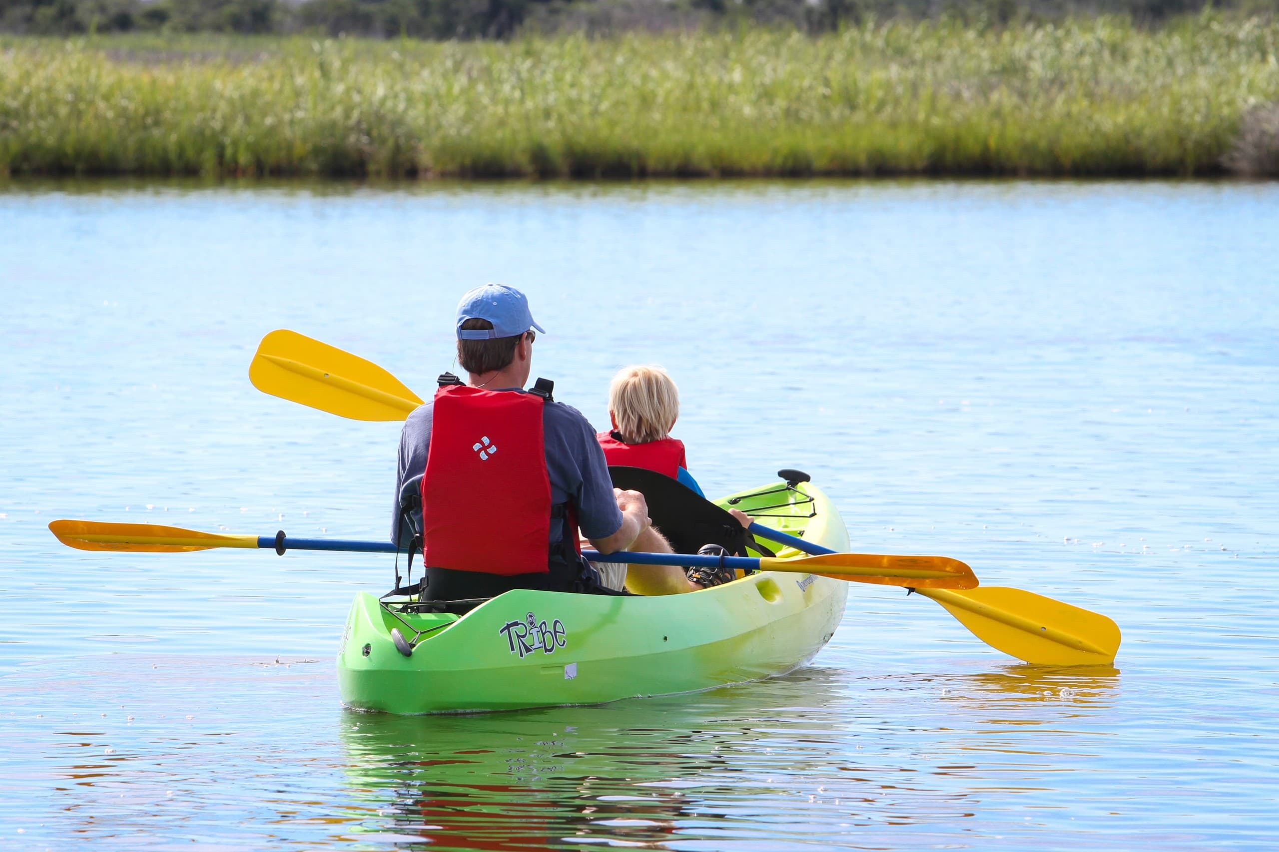 Paddle Corolla: Single Kayak Rentals on Currituck Sound