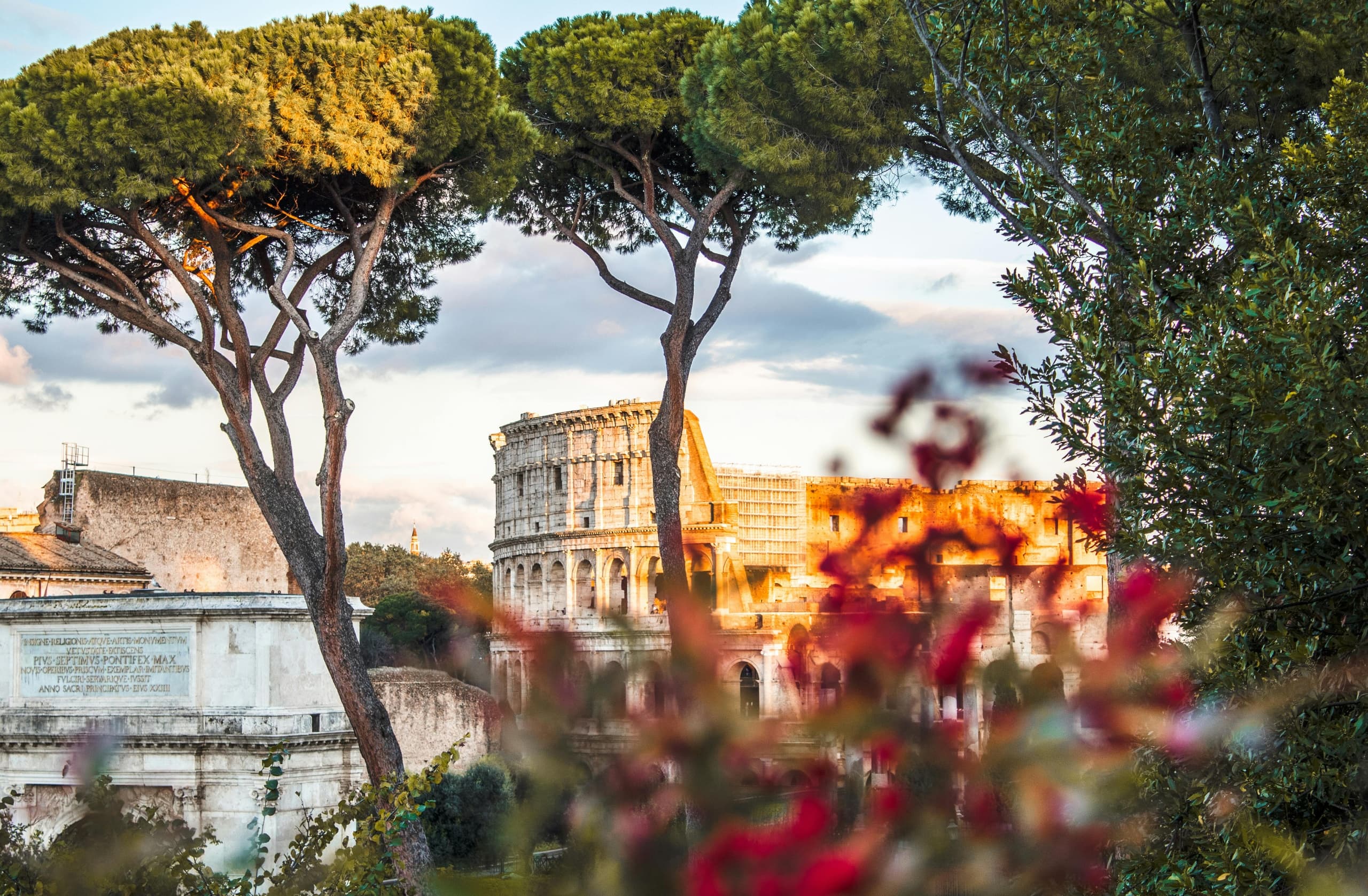 Rome VIP Private Golf Cart Experience: Bespoke 3-Hour Luxury City Tour