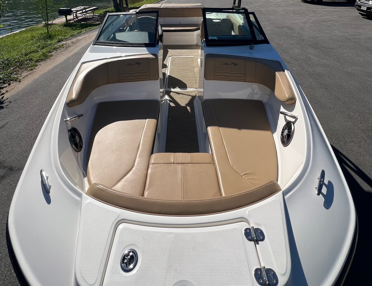 Self-Captained Sea Ray on Lake Austin and Lake Travis photo 2