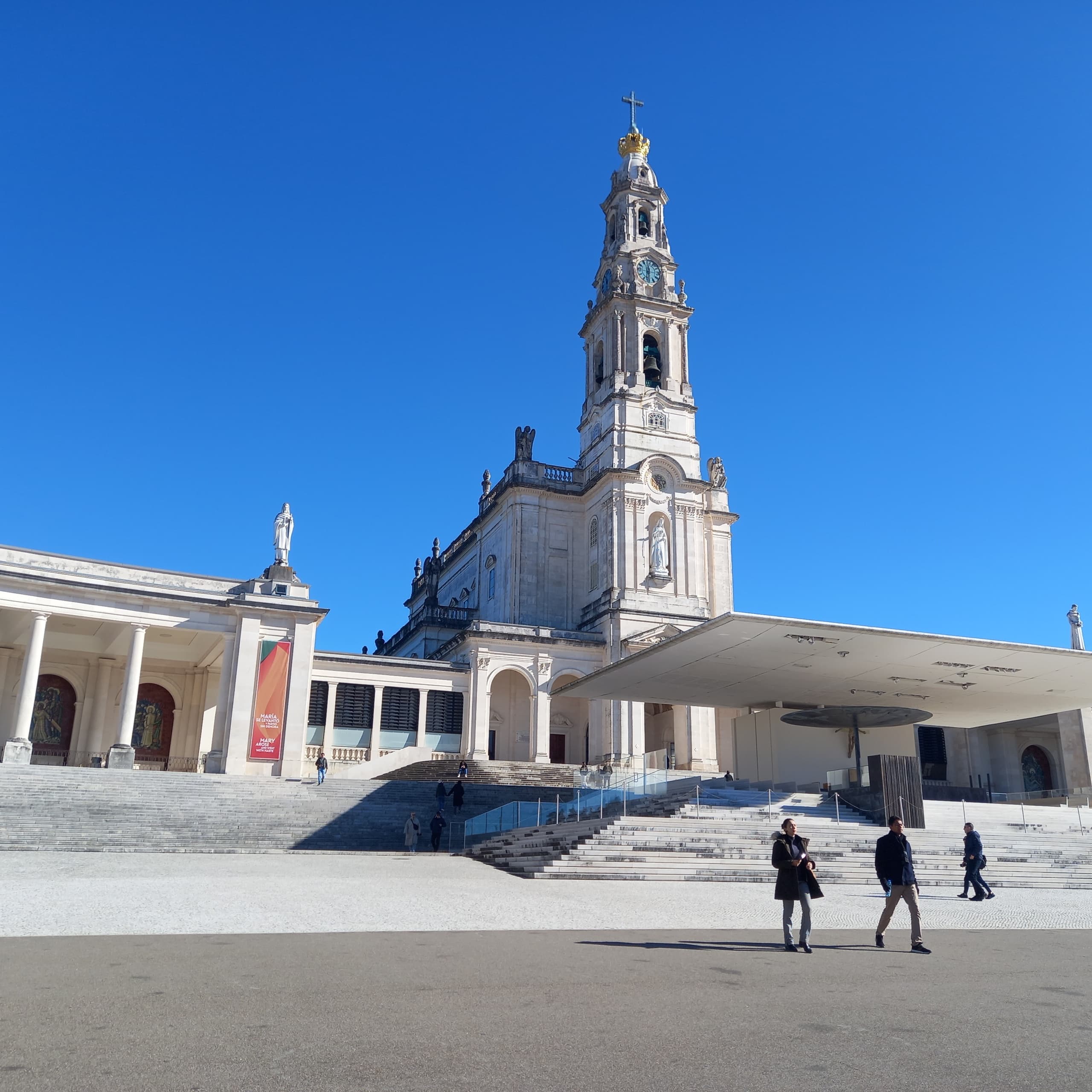 Fátima Private Tour with Silver Coast Travelling in Portugal