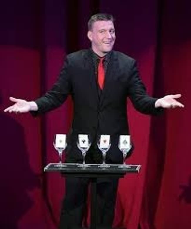 Chris Randall in Glenside: Las Vegas Magician Lecture Peels Back Illusion
