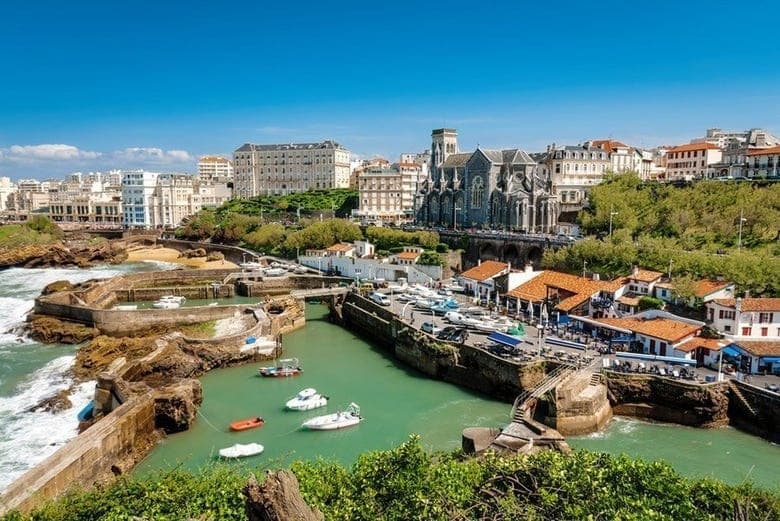 Outdoor Adventures with Local Experts Tours in San Sebastián