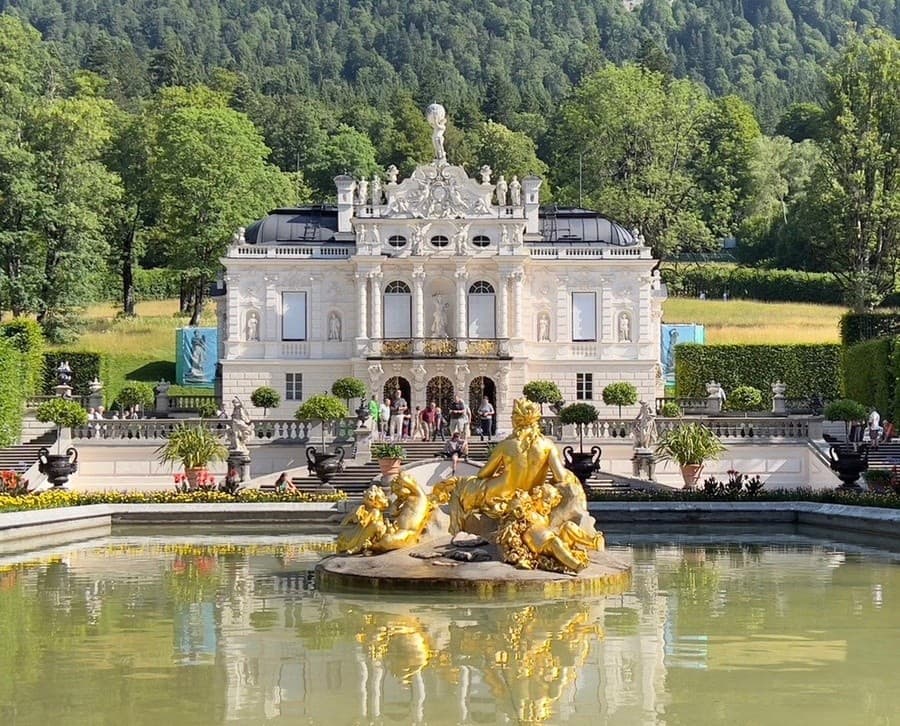 Skip-the-Line Neuschwanstein & Hohenschwangau Day Tour from Munich