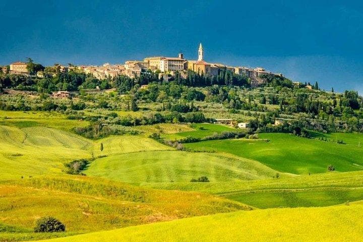 Val d'Orcia Wine Experience by Bologna Tour