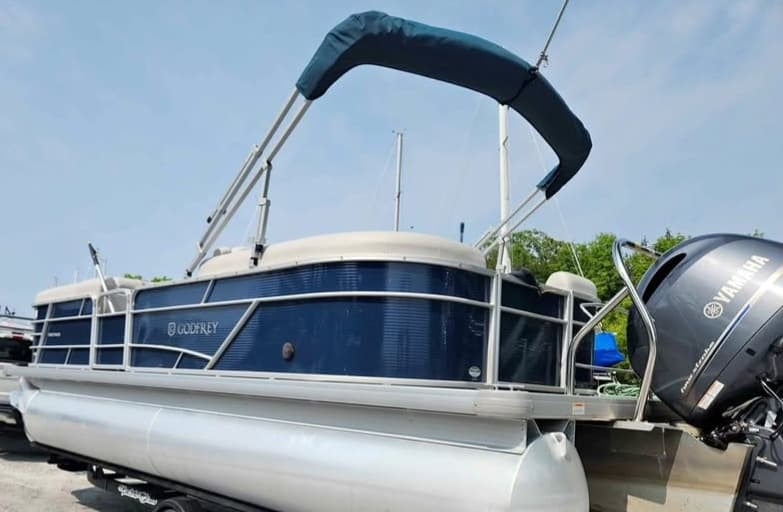Water Activities with Capt Roger's Pontoon Rental in Maine
