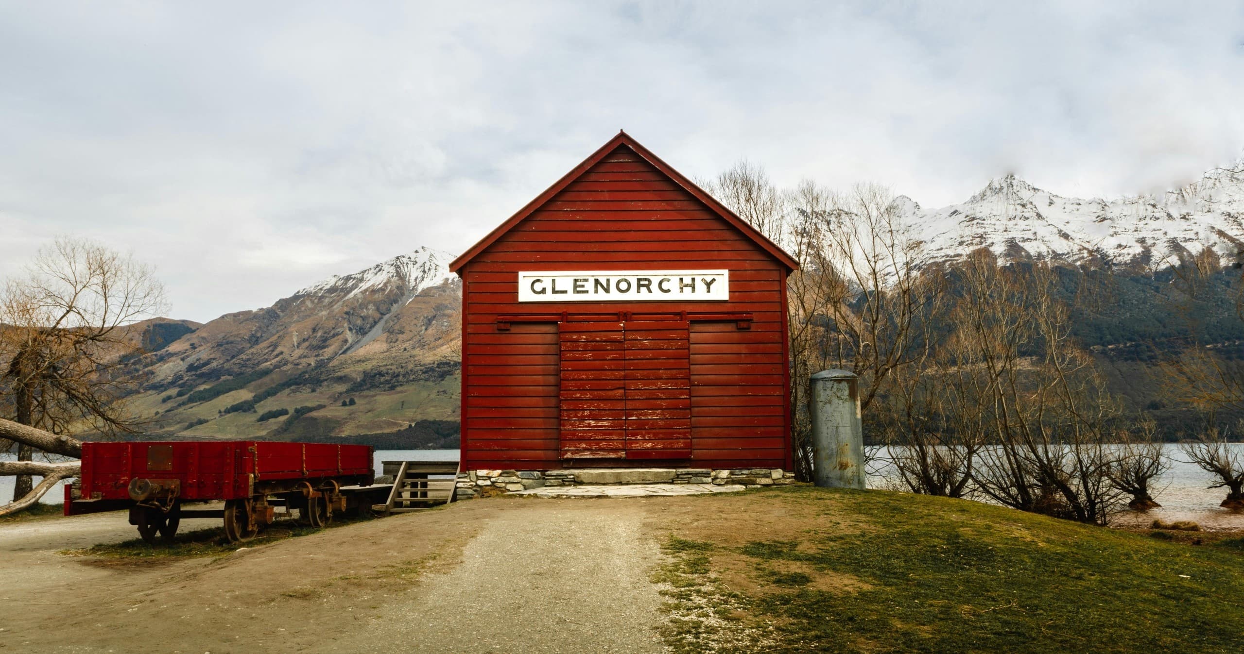 Outdoor Adventure: Glenorchy Sightseeing & Hiking Tour